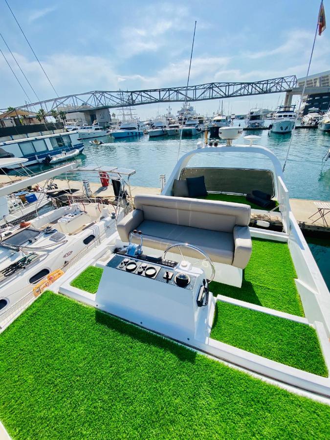 Barco Muy Romantico Con Parking! Сант Адриа де Бесос Екстериор снимка